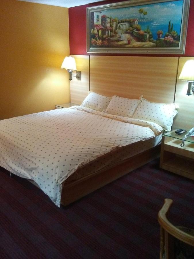 Ashburn Inn Of Manning Bagian luar foto